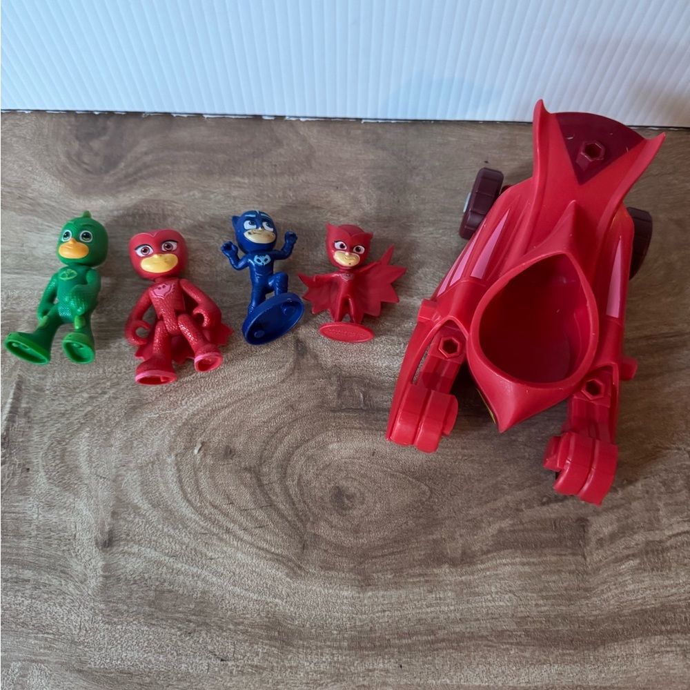 Pj Mask Mixed Toy Lot 4 figurines Owlette Gekko Catboy  And owlette Glider Car